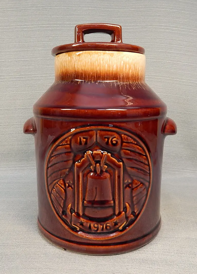 Bicentennial Mccoy Liberty Bell Jar – Brown Glazed With Lid 1