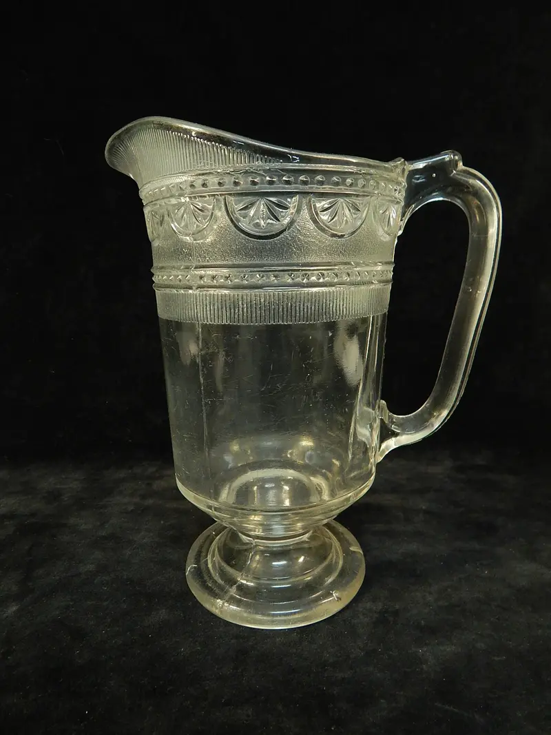 Bryce, Higbee & Co. Antique Glass Water Pitcher – Early 20Th-Century Design 1