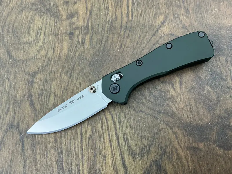 Buck Mini Range Elite – Magnacut Blade With Green Anodized Aluminum Handle 1