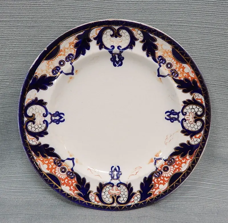 Royal Crown Derby Kings Plate – Fine Bone China Serving Piece 1