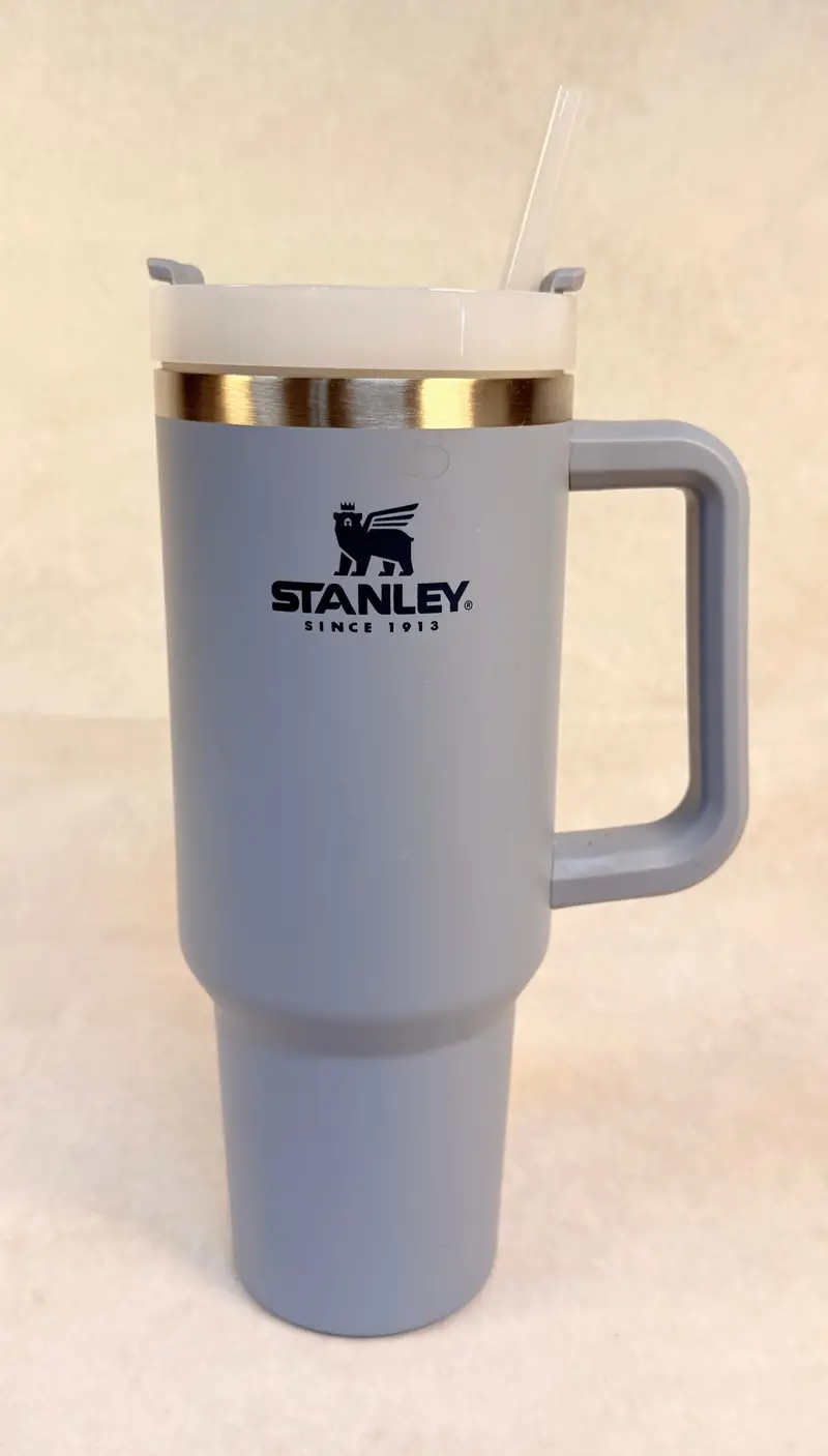 Stanley Quencher H2.0 Flowstate Tumbler – 40 Oz, Gray-Blue Colorway 1