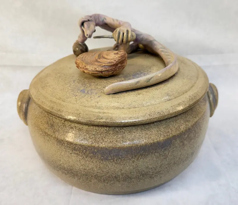 Torpedo Factory Ceramic Casserole Dish – Studio Crafted 1