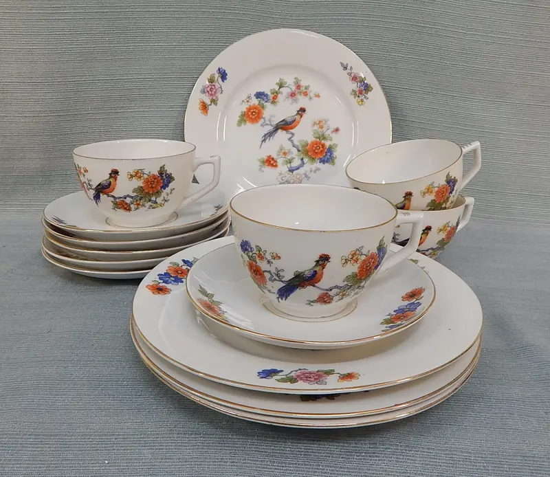 Vintage Rkg Czechoslovakia Dinnerware Set – 14-Piece Assortment, Mid-Century China 1